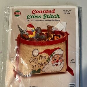 COUNTED CROSS STITCH Jolly Old St. Nick